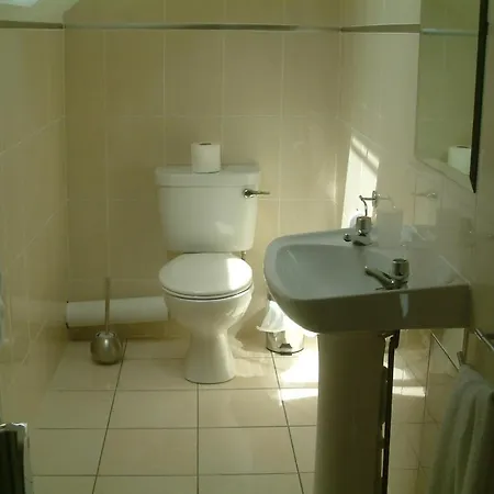 Hotel Cillcoman 3*